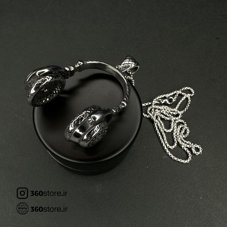 تصویر گردنبند سایز بزرگ نقره ای علیدسا با طراحی خاص و کیفیت بالا مناسب برای هدیه