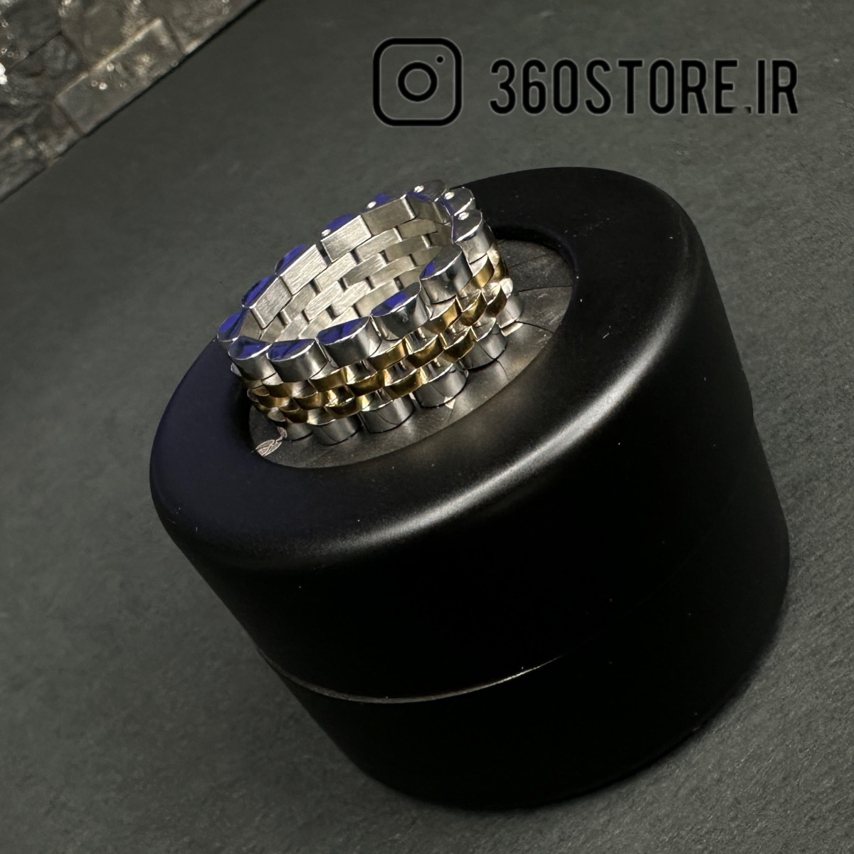 تصویر انگشتر رولکس نقره ای رگ طلایی با طراحی خاص و کیفیت عالی مناسب برای هدیه