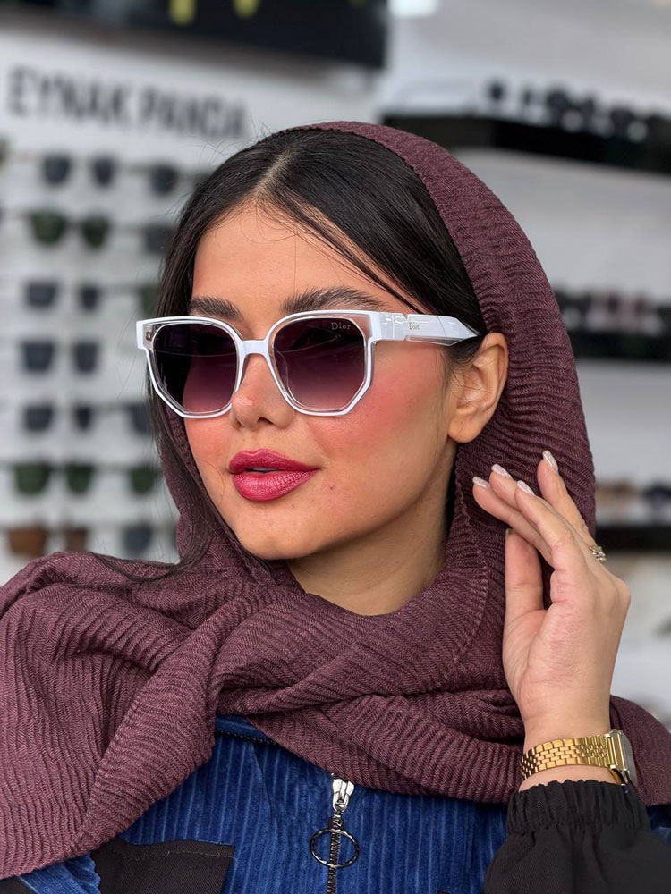 عینک آفتابی زنانه دیور مدل رزالیند علیدسا با فریم شیک و عدسی UV400، مناسب برای استایل روزمره و رانندگی