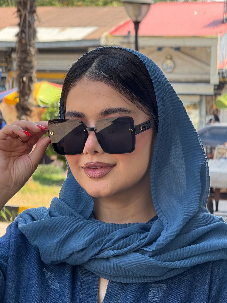 عینک آفتابی زنانه مدل دیور کد 1832 علیدسا با فریم مشکی و عدسی UV400، مناسب برای استایل روزمره و هدیه