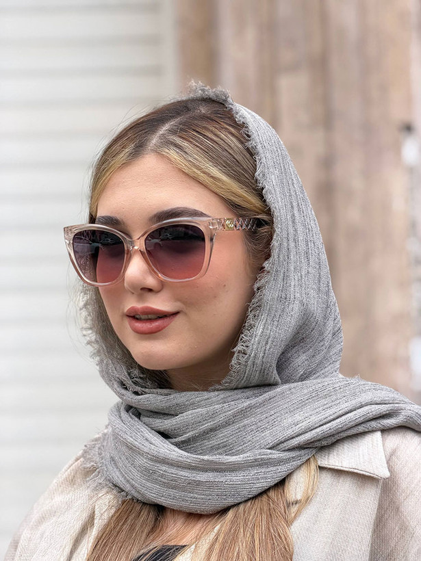 عینک آفتابی زنانه گوچی مدل آواکسیس با فریم سبک و لنز UV400، مناسب برای استایل روزمره و رانندگی، هدیهای شیک برای خانمها